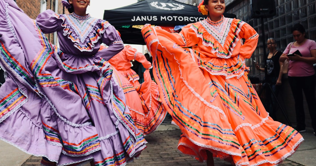 women in street dancing